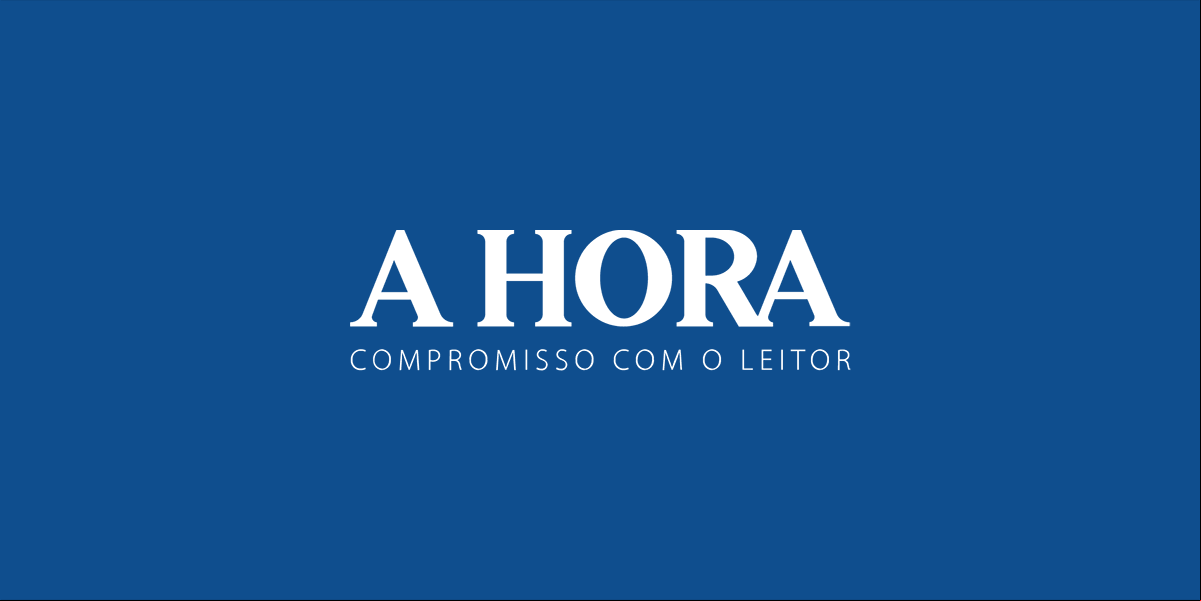 Noite de queijos e vinhos